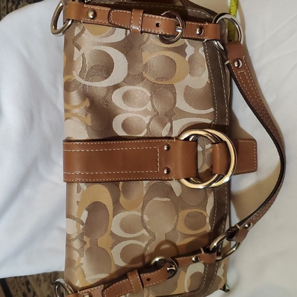 EUC:  Coach 'Chelsea Sateen' Optic Signature Shoulder Bag - Picture 3 of 13